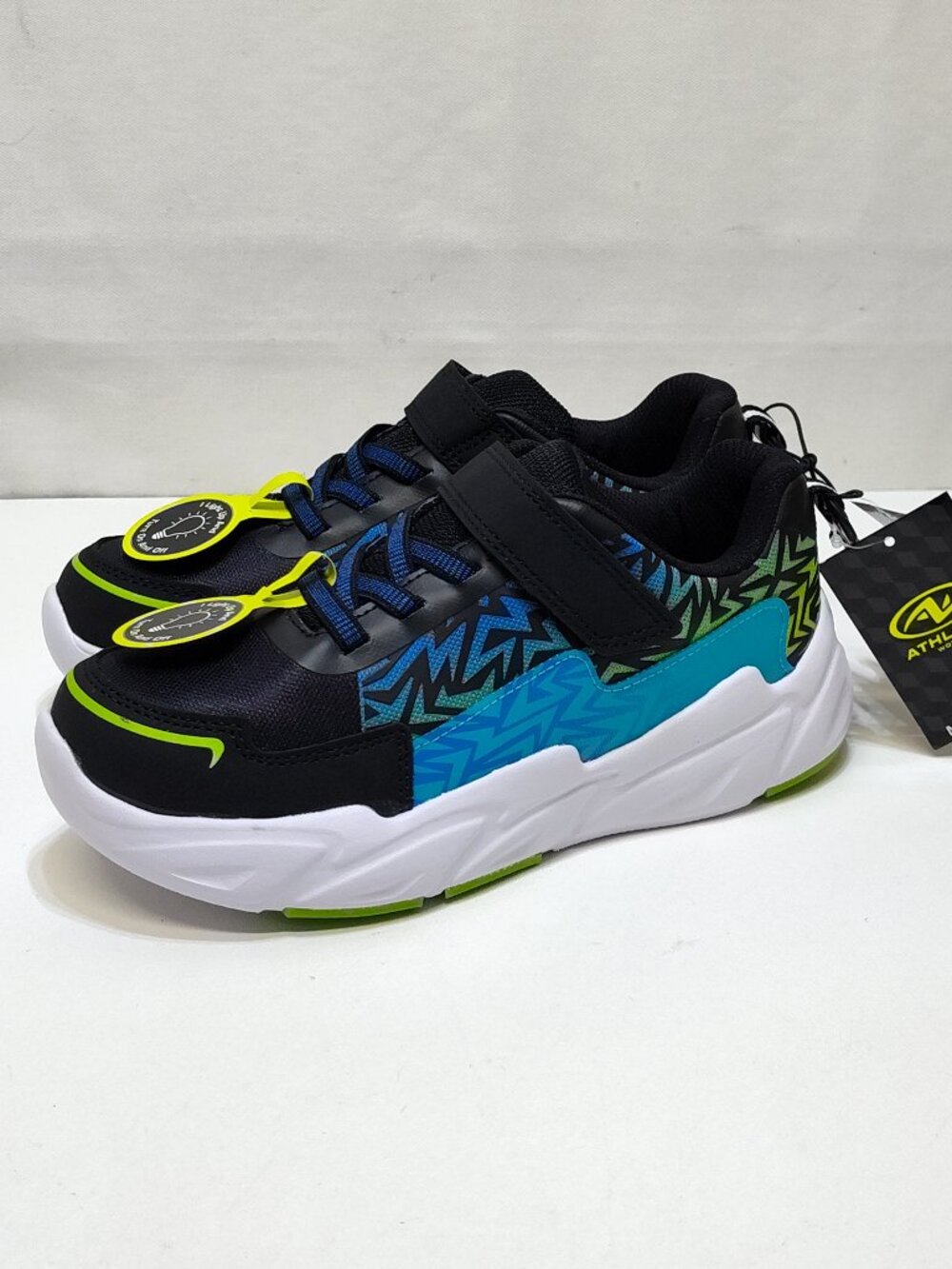 Athletic Works Light-Up Sneaker Boy 4 Bungee Laces Hook Loop Strap On/Off Switch